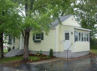 31 Ainsworth Ave, Manchester, NH 03103