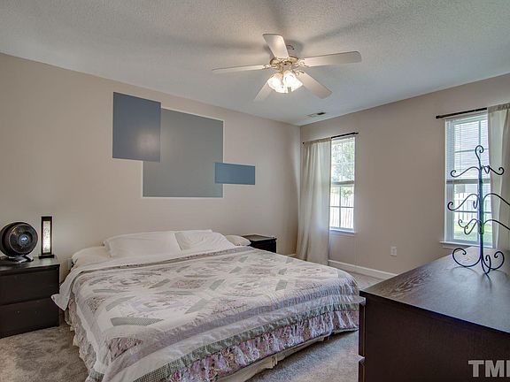 5th image of 702 Edenberry Dr