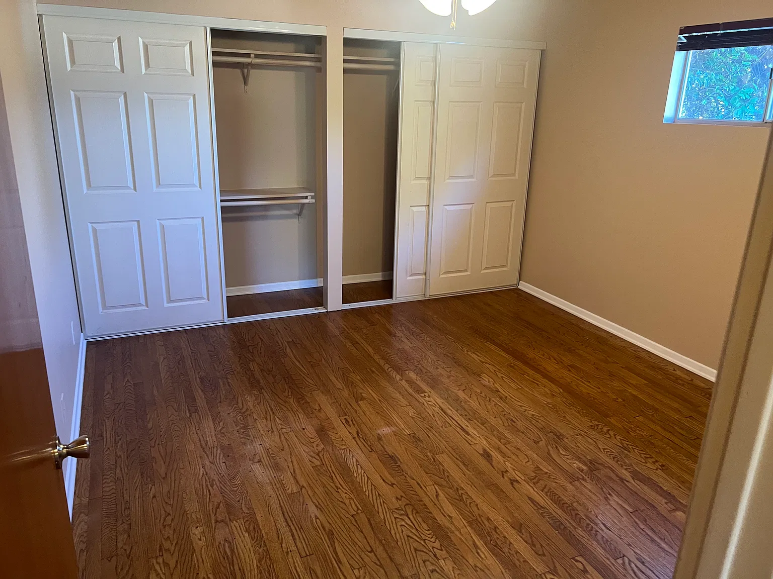 2 bed, 1000 sqft, $2,700 — Photo 3