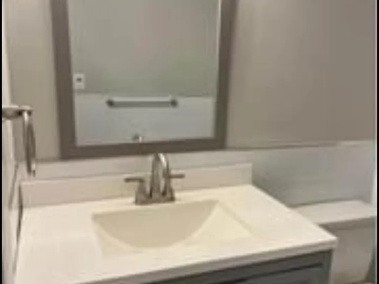 533 Oak St #2C — Photo 4