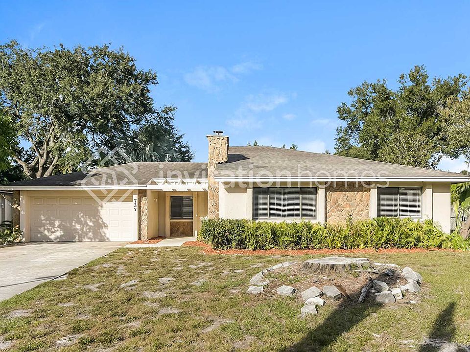 1st image of 727 Coquina Ct