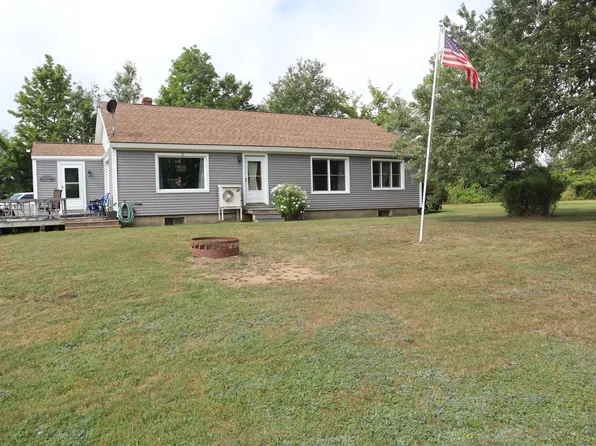 77 Spring Hill Road, Palmyra, ME 04965