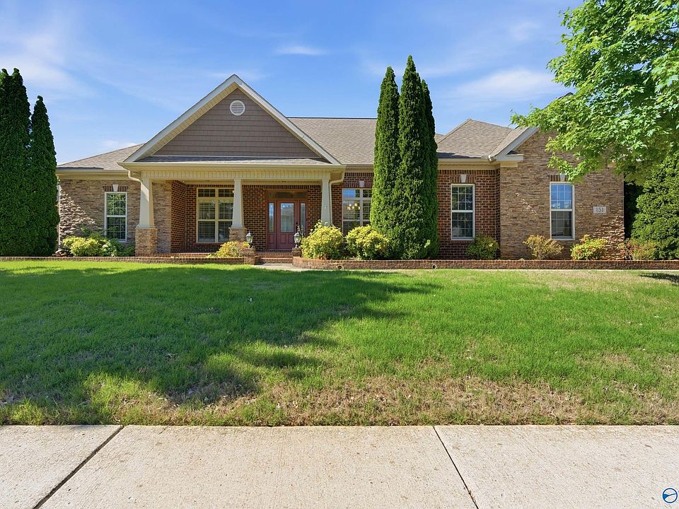 1st image of 151 Castlewood Dr