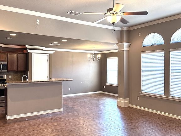 3rd image of 3837 Las Bahias Dr