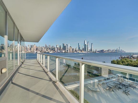 2nd image of 1000 Avenue At Port Imperial APT 511