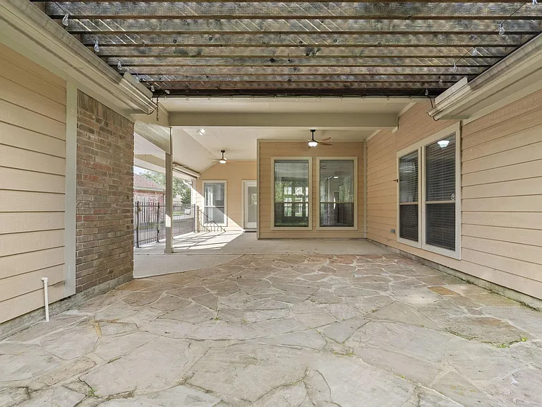 28527 Connordale Ln — Photo 34