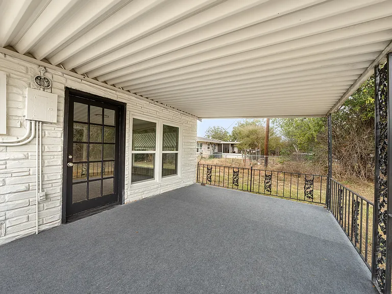 11101 China Spring Rd — Photo 21