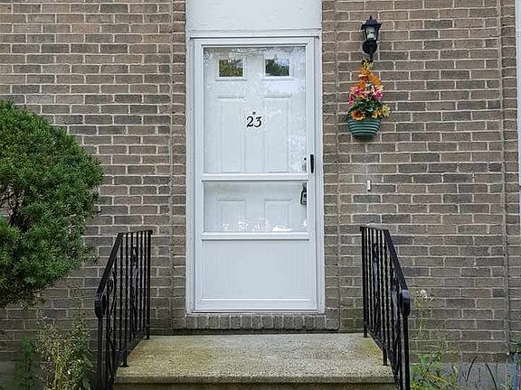 2nd image of 23 Fieldstone Dr