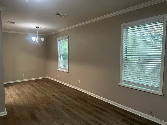 8032 Lexington Dr — Photo 3