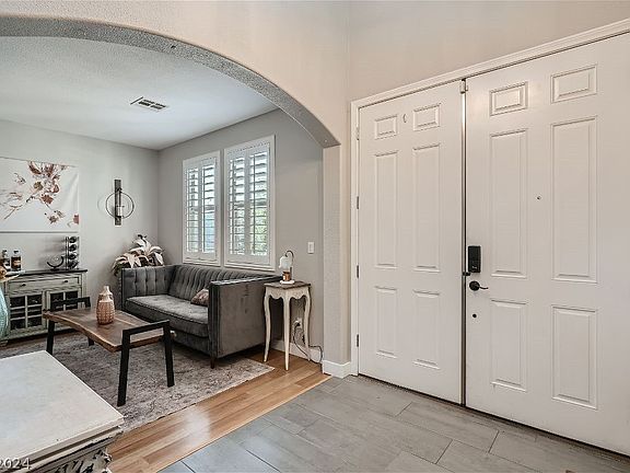 4th image of 156 Rolling Cove Ave