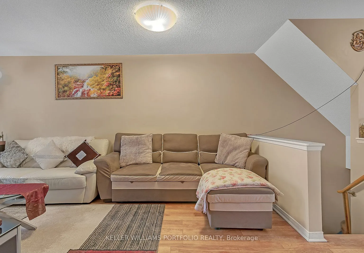3 bed, $3,000 — Photo 3
