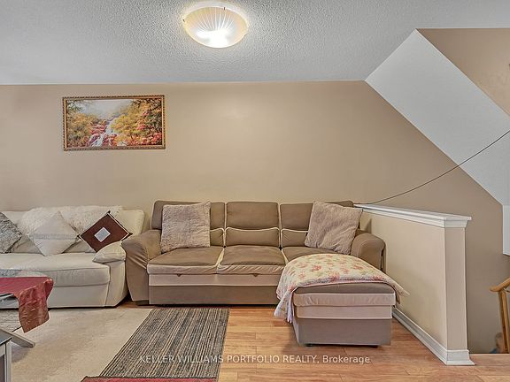 3rd image of 1168 Arena Rd #126