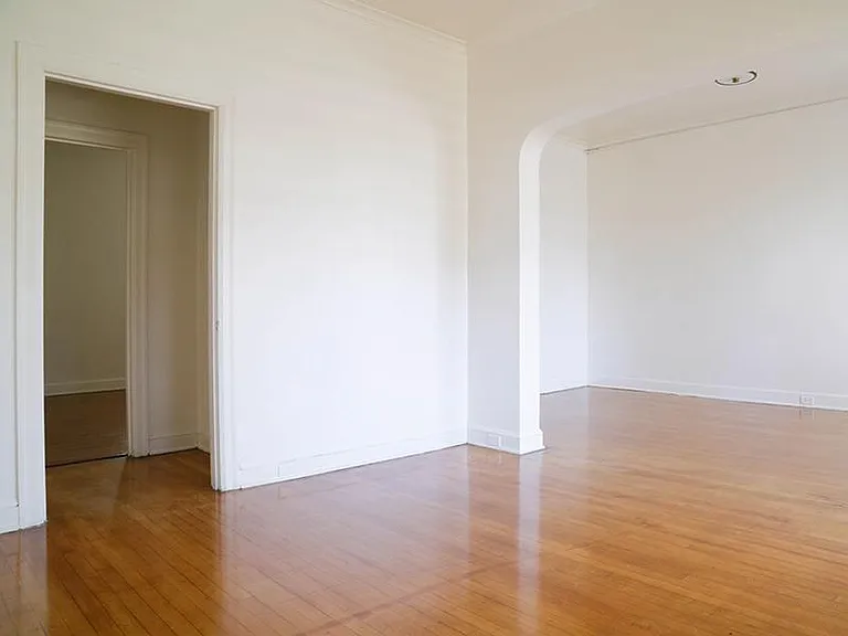 Kensington Apartments — Photo 8