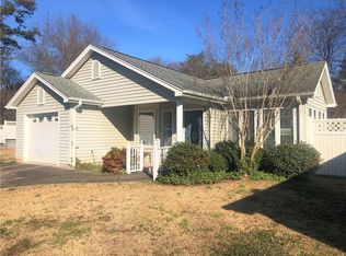 70 Thompson Ave, Walhalla, SC 29691