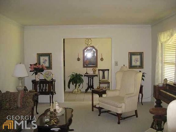 5th image of 3500 Willow Tree Cir