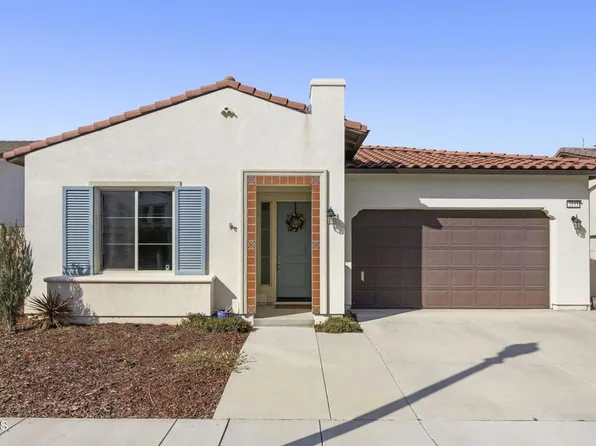 2133 Seville Dr, Santa Paula, CA 93060