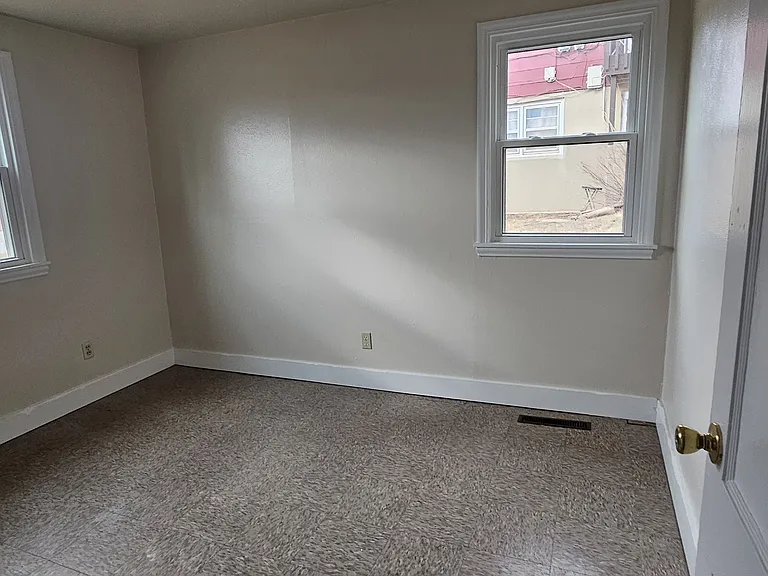 3403 1/2 W Rapid St — Photo 7