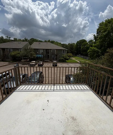 1500 Lake Shore Dr #113 — Photo 11
