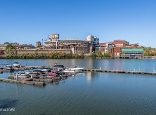 445 W Blount Ave APT 328, Knoxville, TN 37920