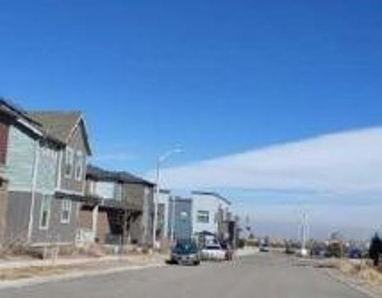 Exterior Neighborhood (street photo)