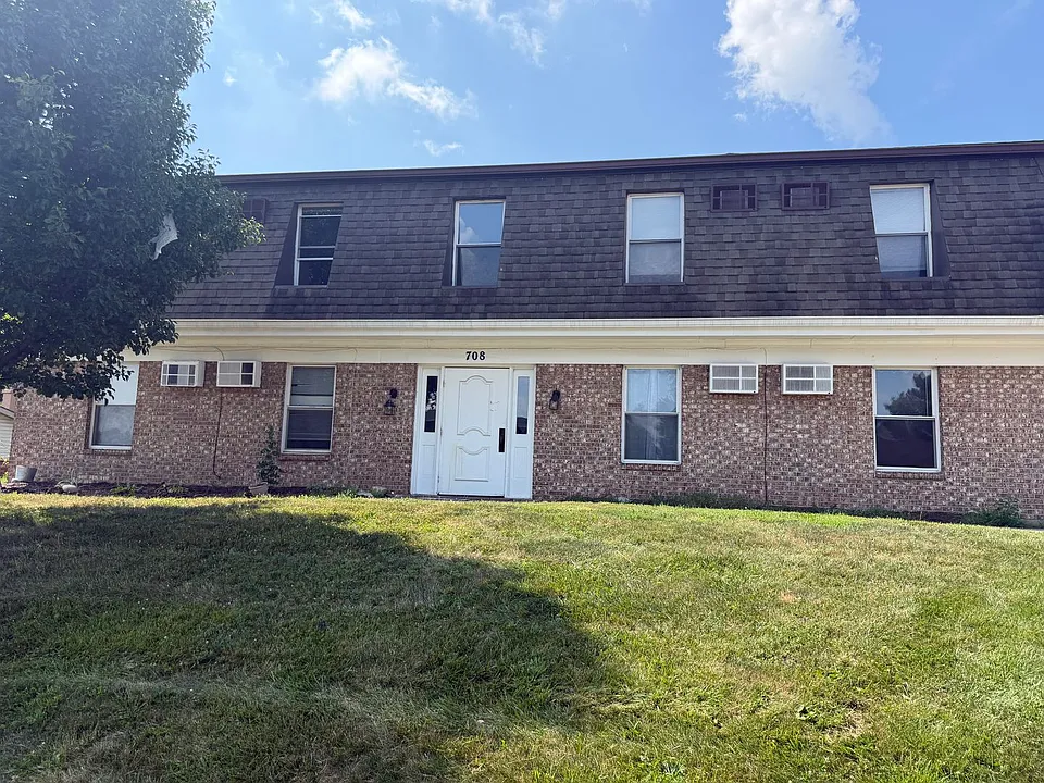 708 Green Feather Ct