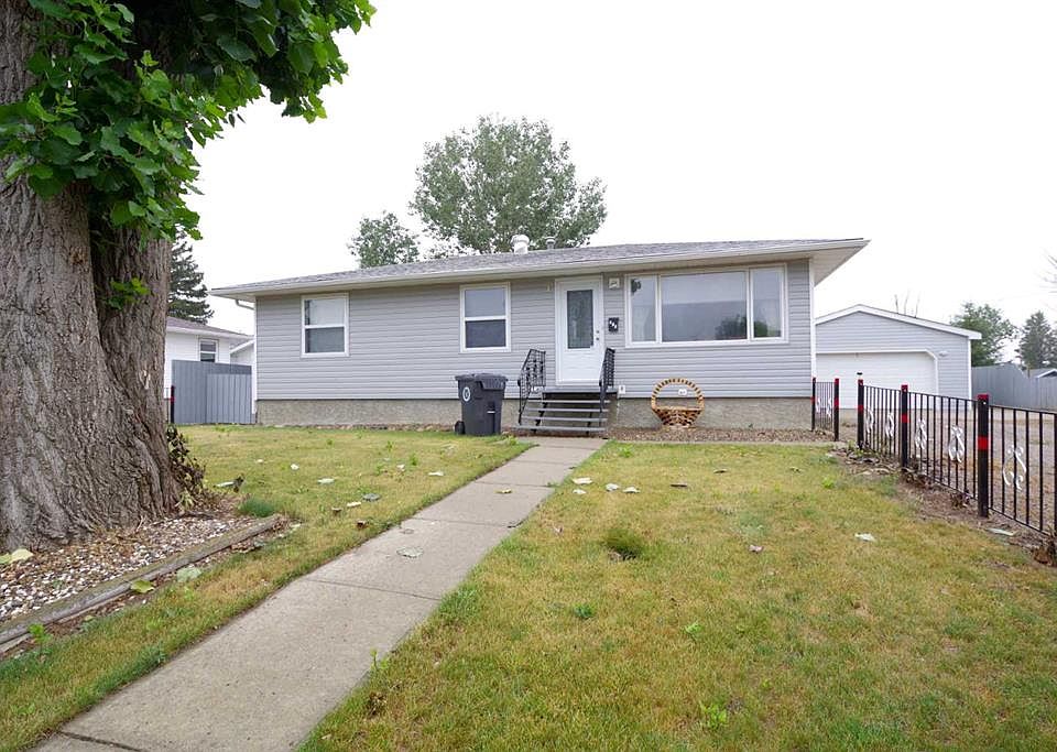 1st image of 310 N 4th Ave