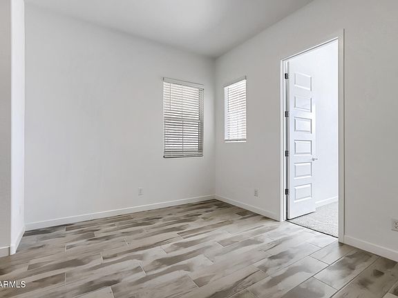 3rd image of 25425 N 167TH Lane