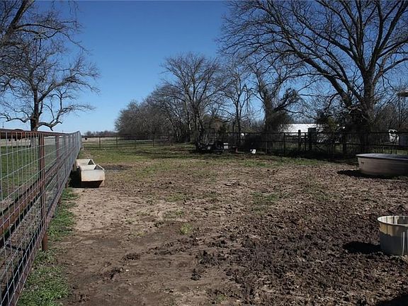 2nd image of 425 County Road 278