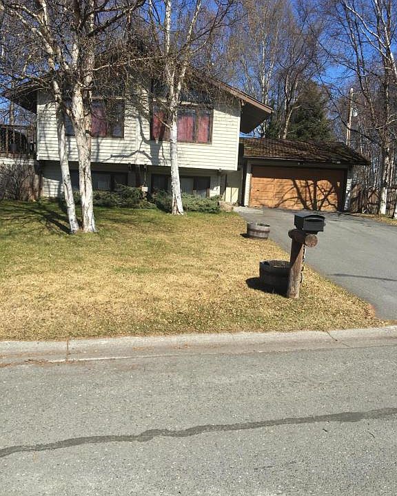 2nd image of 9530 Emerald St