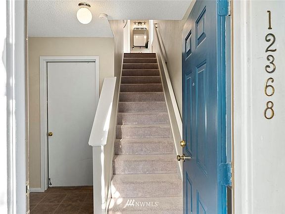 2nd image of 12368 SE 41st Ln #8
