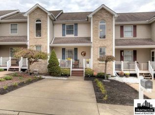 16 Deer Valley Dr, Hurricane, WV 25526