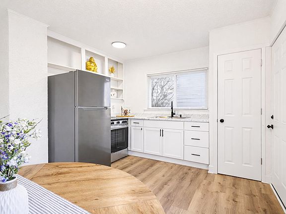 5th image of 1013 Trimble Ave