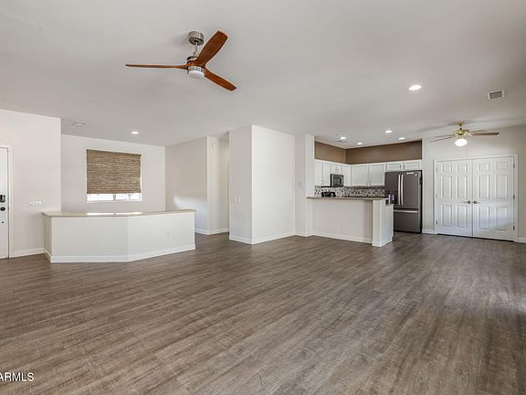 4th image of 15513 W CORAL POINTE Drive