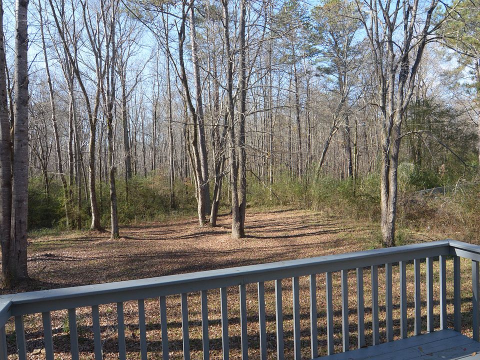2nd image of 121 Belair Trl