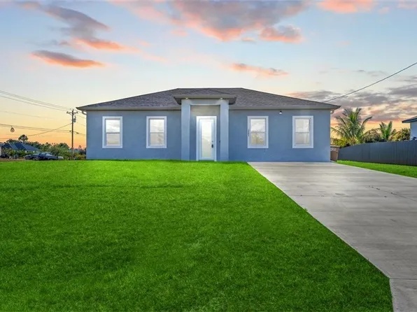 2501 26th St W, Lehigh Acres, FL 33971