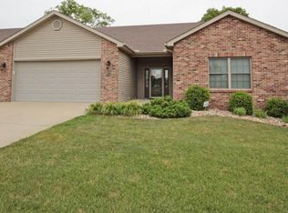 1260 W Avalon Ave, Decatur, IL 62521