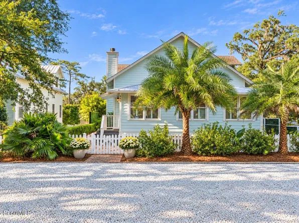540 Magnolia Ave, Saint Simons Island, GA 31522