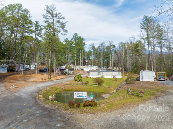 20 Ducks Walk Trl, Hendersonville, NC 28792