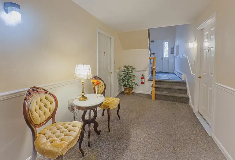 4622 Grandin Rd SW #10 — Photo 2