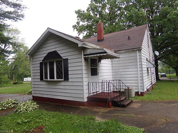 3rd image of 1420 N Schenley Ave