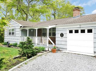 5 Columbine Ave S, Hampton Bays, NY 11946