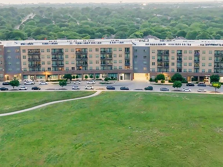 The Flats at Palisades — Photo 3