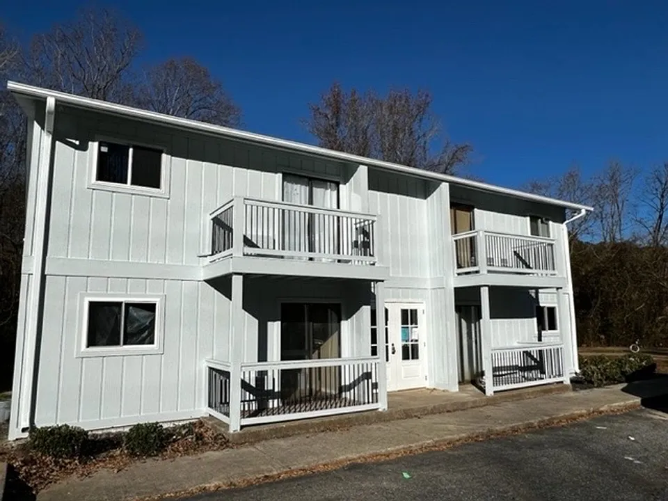 Creekside Apartments
