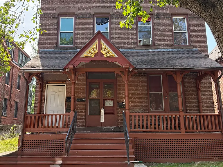 43-45 Hungerford St #3 — Photo 1