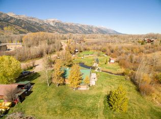 3600 N Cheney Ln, Wilson, WY 83014