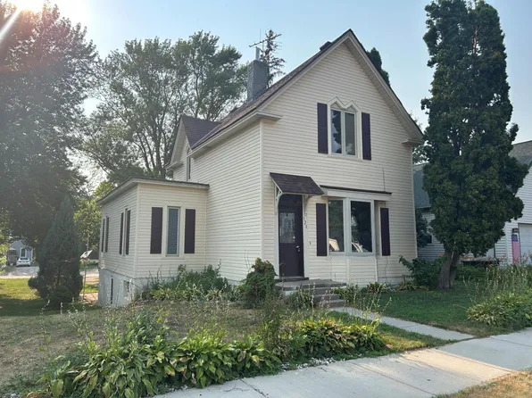 121 2nd St S, Delano, MN 55328