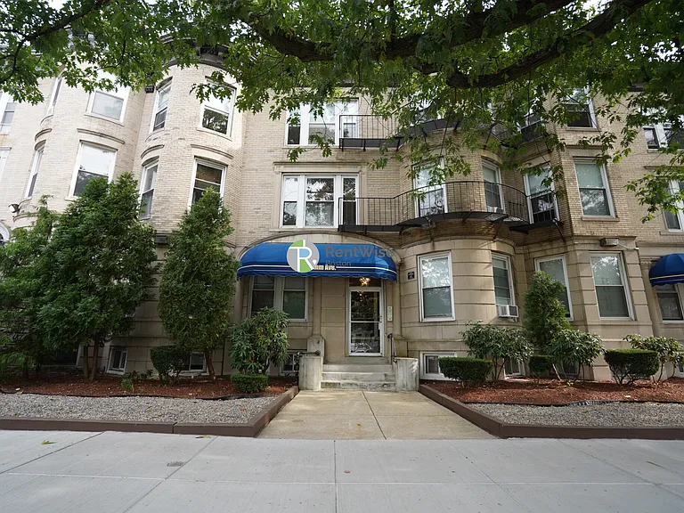 1124 Commonwealth Ave #13 — Photo 6