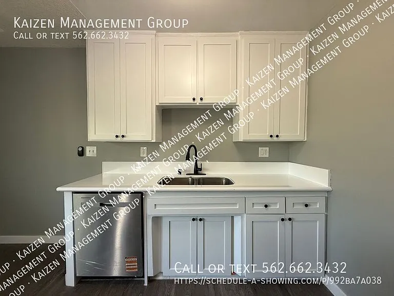 1090 Walnut Ave #8 — Photo 6
