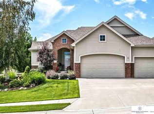 18207 Howard St, Elkhorn, NE 68022