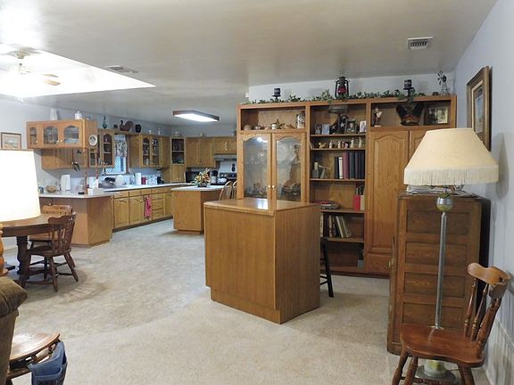 4th image of 8625 Pansy Ave